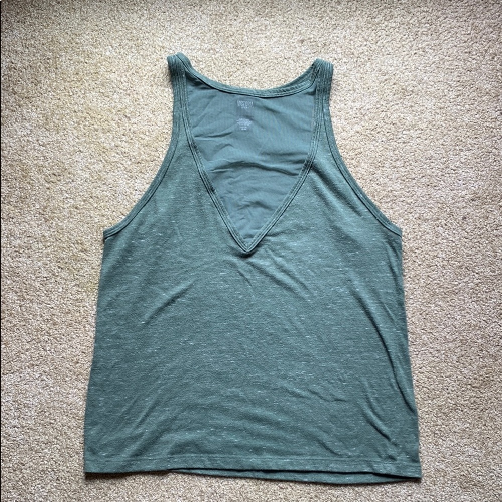 Victoria’s Secret Victoria Sport Sleeveless Women's Tank Top with Mesh Detail XS